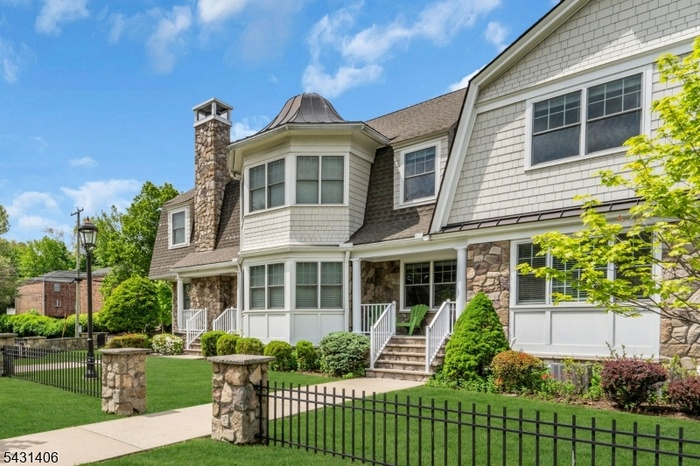 Impeccable Stone Front Design