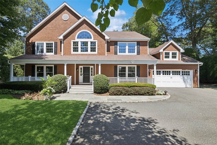 Gorgeous Hampton Style-Cedar Shake Colonial 5 Bedroom 3.5 bath