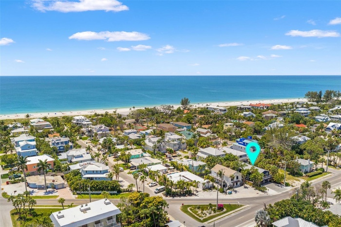 Welcome home to 8106 Gulf Dr, quick walk to the best beaches!