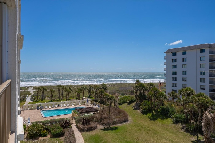 Atlantic Ocean and beach views from south-facing wraparound balcony — Xanadu