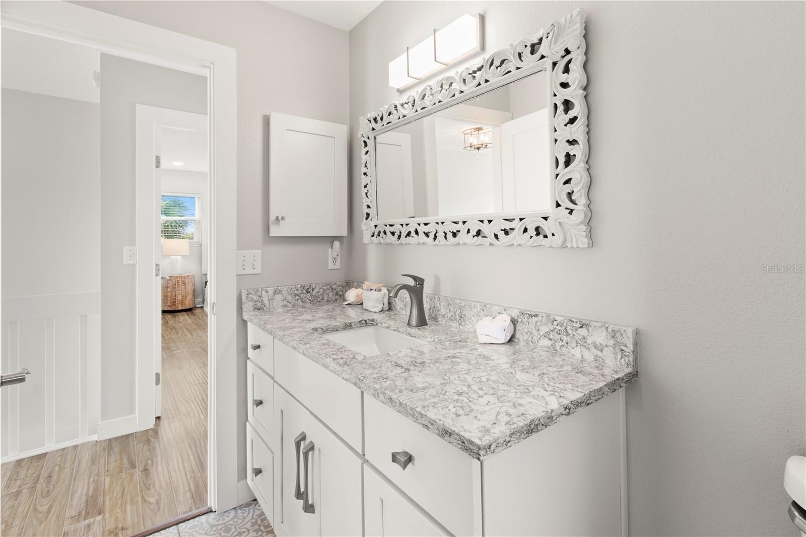 2nd floor guest bath room