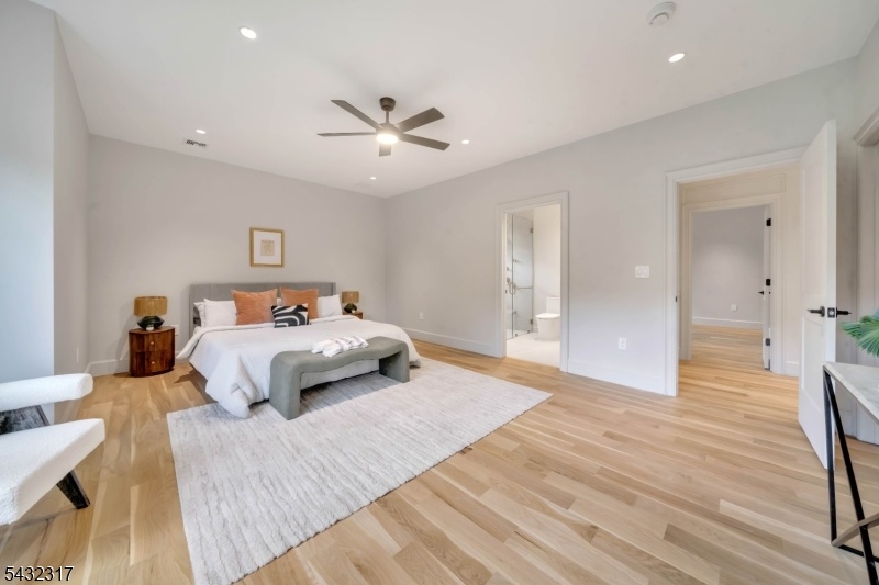 Main Bed