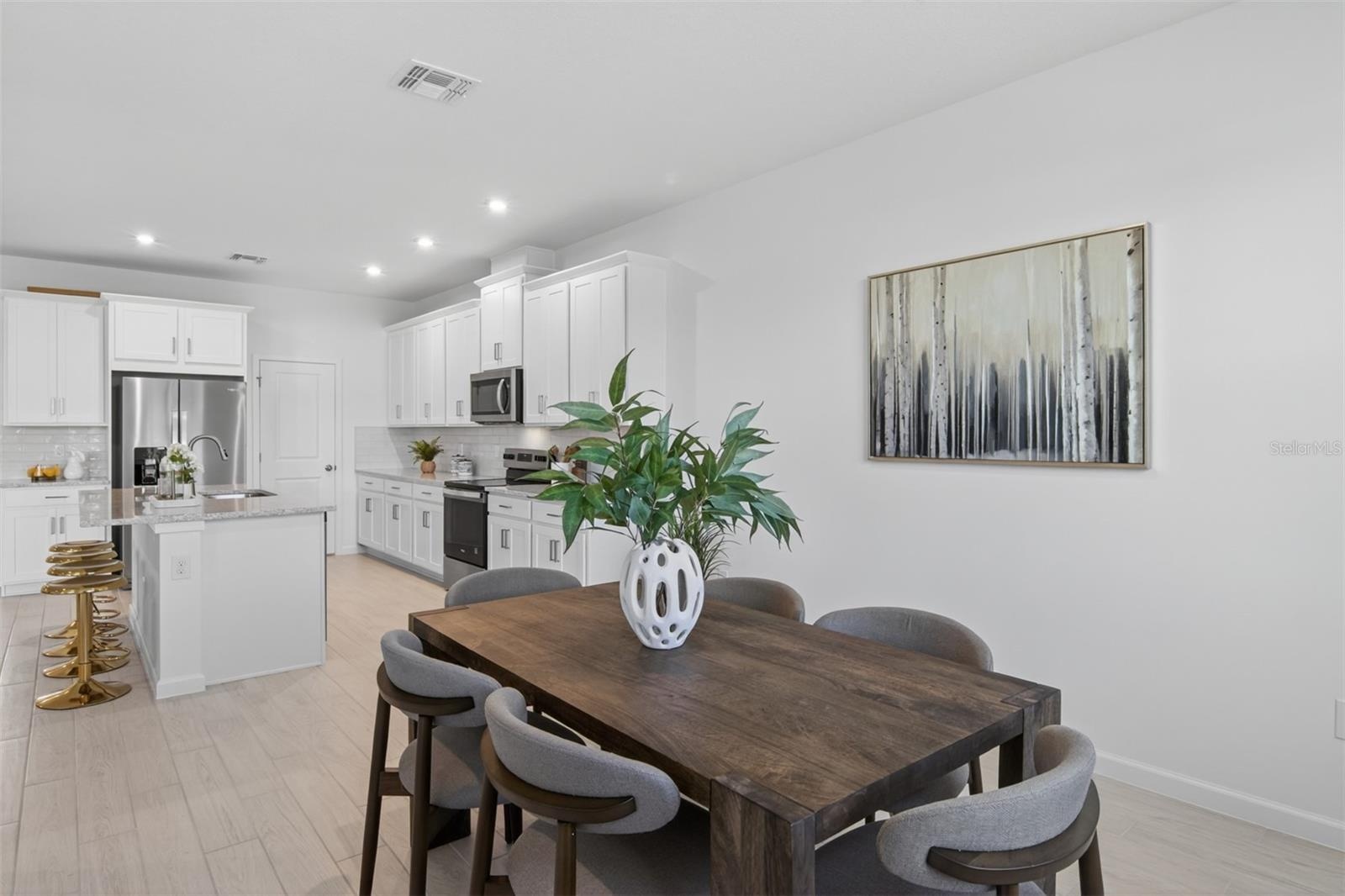 Waterbrooke Glacier Bay Model Dining Room