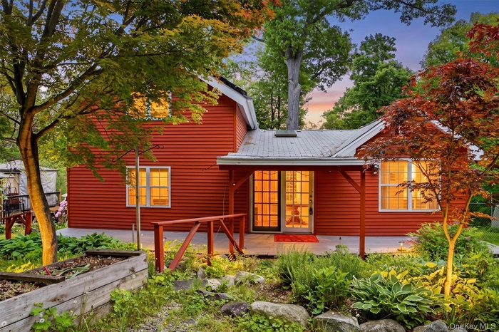 Welcome to a true Rustic Ranch home with Loft