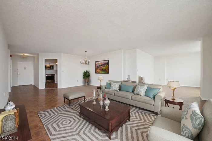 Living Room Picture #2