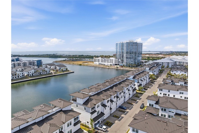 Waterview from 4 private balconies!