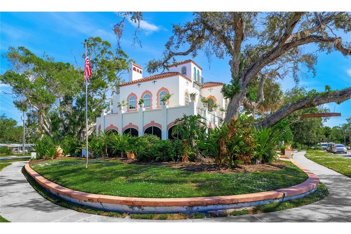 2830 Bay Shore Circle Historic "La Hacienda Del Puesta Sol"
