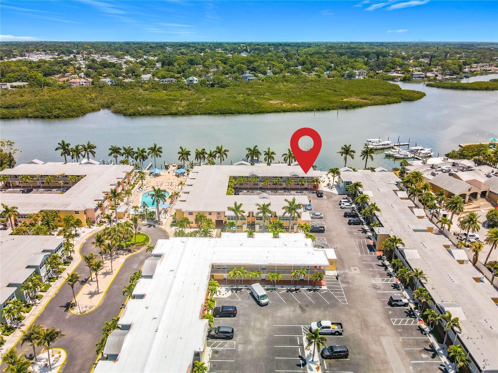 The red arrow shows the location of this condo.  For the locals, Barefoot Beach is located right next to the Salt Rock Grill, which is a favorite rest