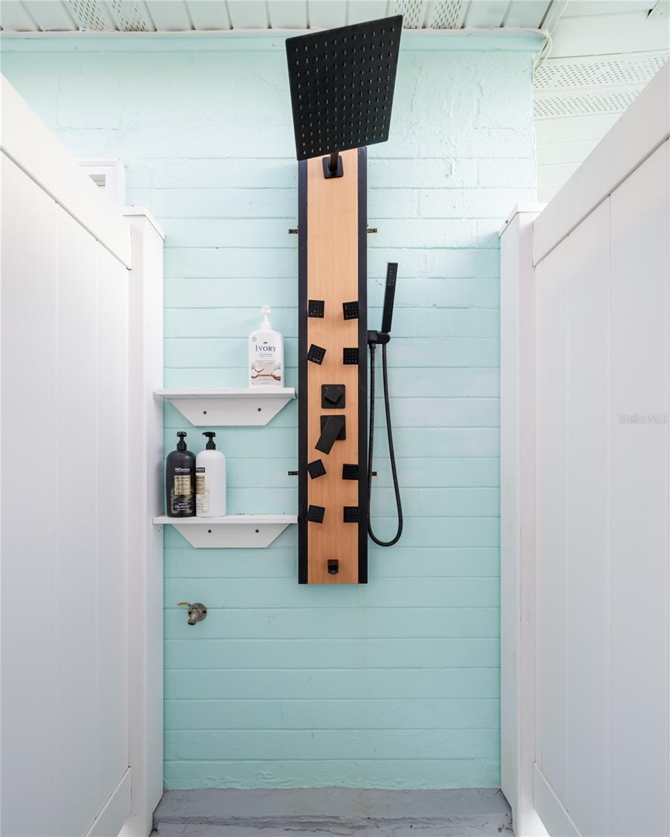 Private outdoor shower