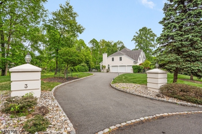 Entrance to 3 Bayview Terrace