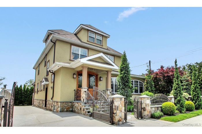 149-02 11 Ave Whitestone, NY