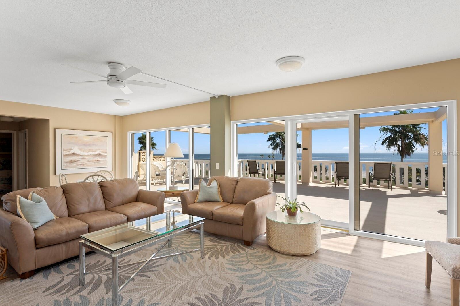 6th floor community area with full kitchen & big screen tv for entertaining.