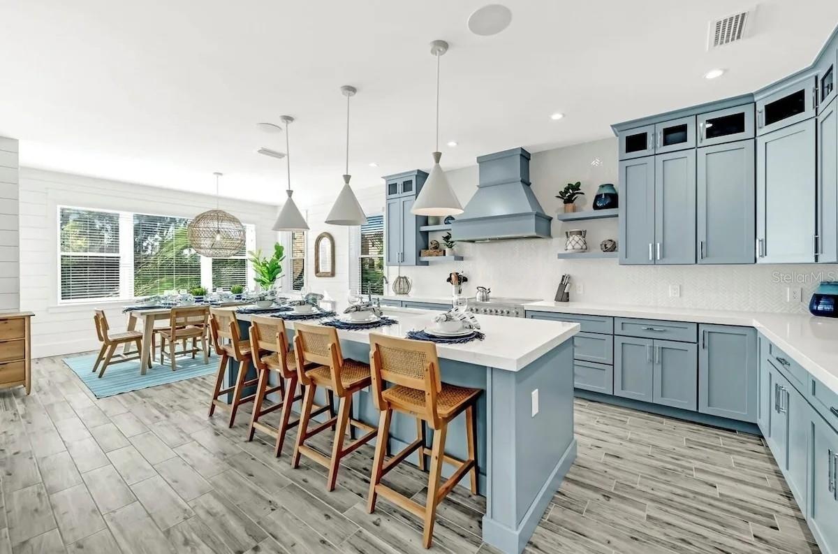 2403 Avenue C, Bradenton Beach, FL  MLS#A4684030Natural lighting