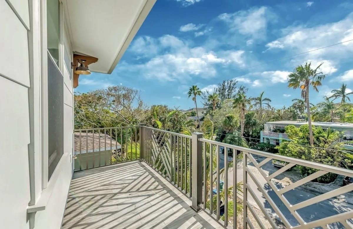 2403 Avenue C, Bradenton Beach, FL  MLS#A4684030