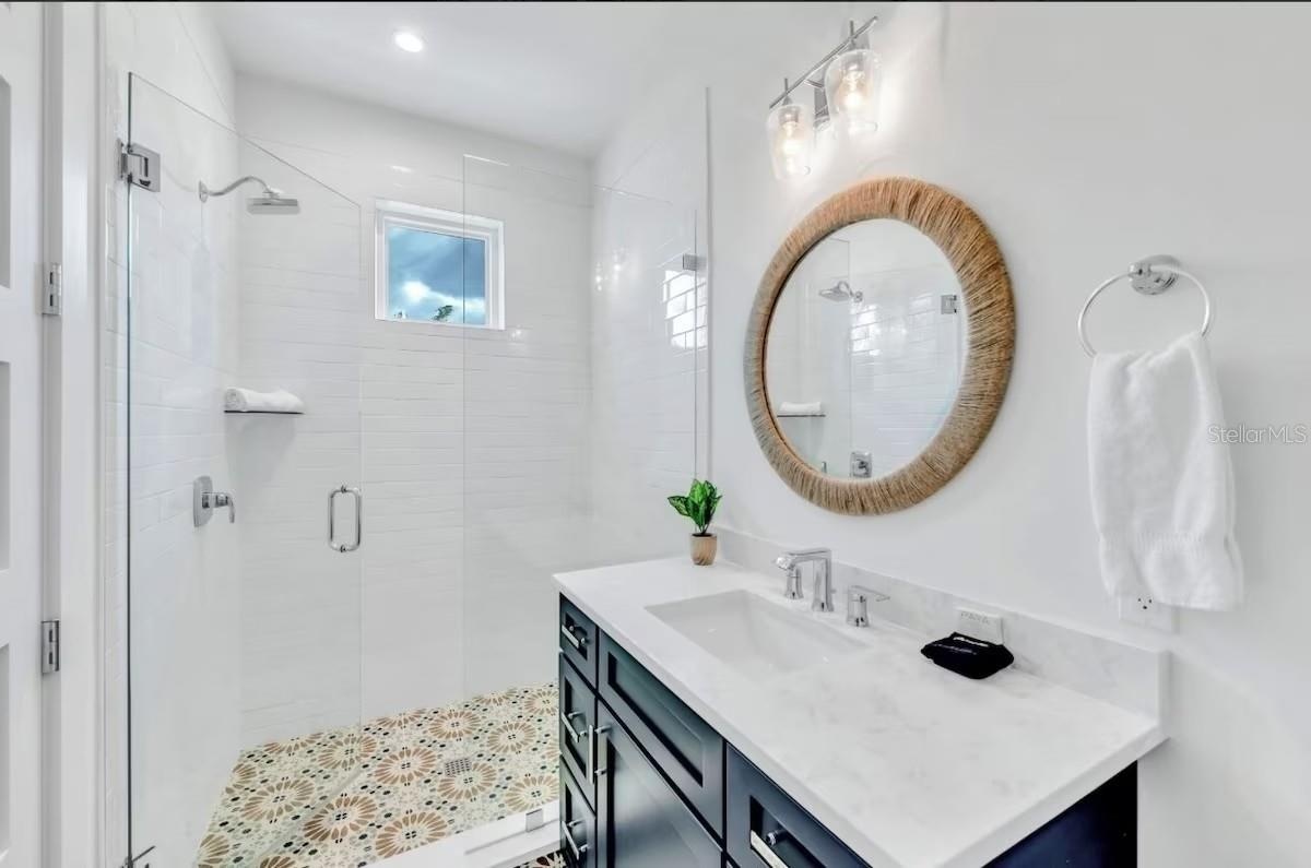 2403 Avenue C, Bradenton Beach, FL  MLS#A4684030