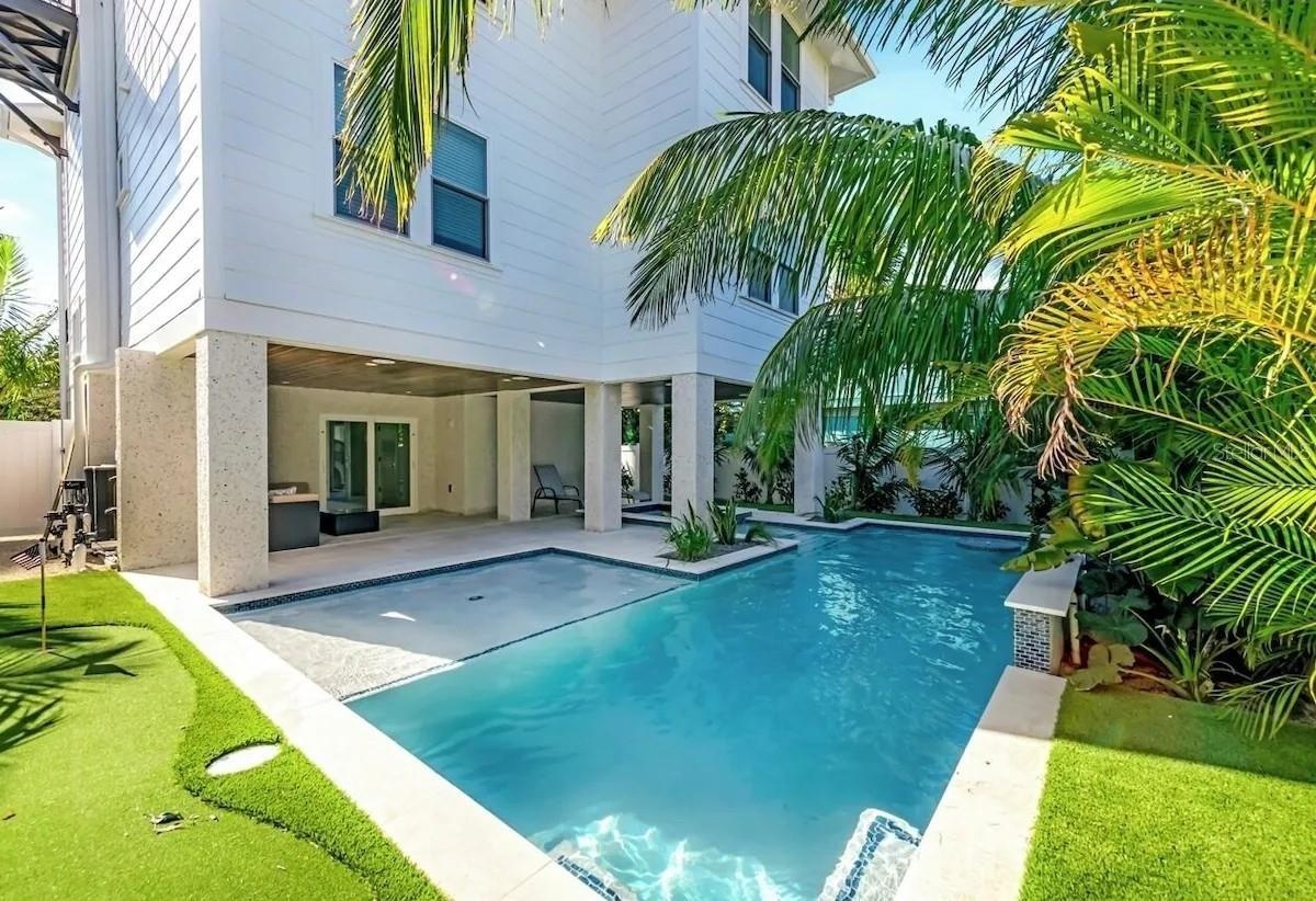 2403 Avenue C, Bradenton Beach, FL  MLS#A4684030