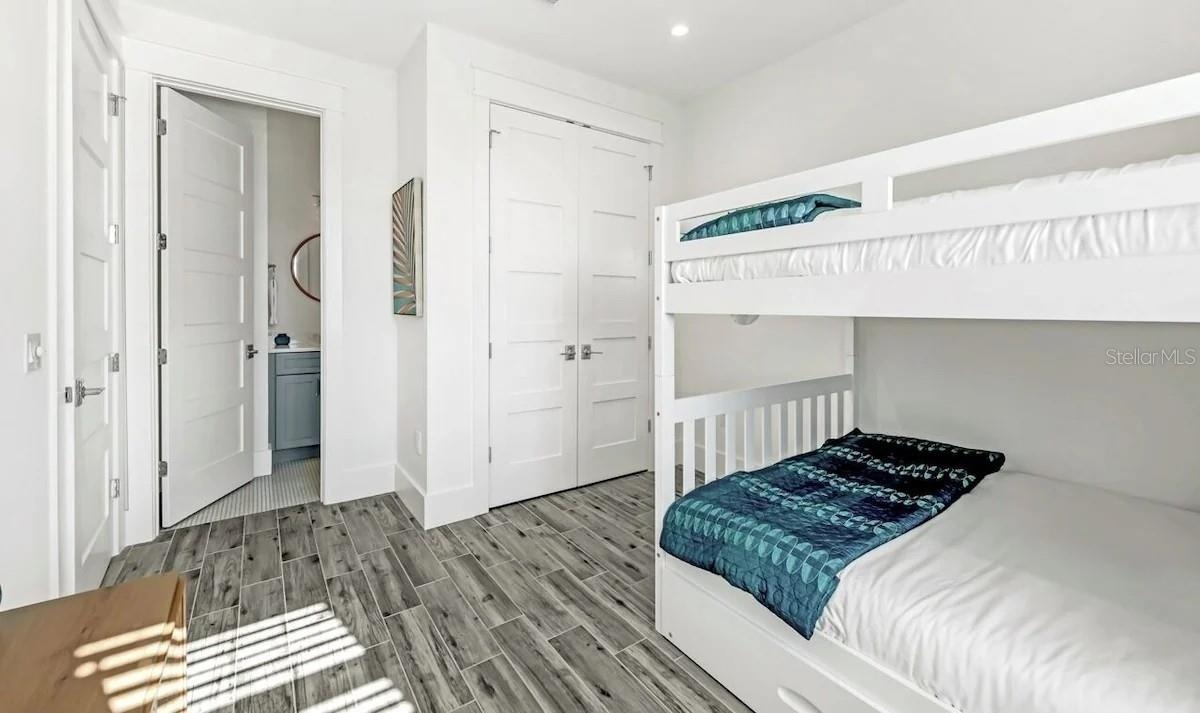 2403 Avenue C, Bradenton Beach, FL  MLS#A4684030Bunk room
