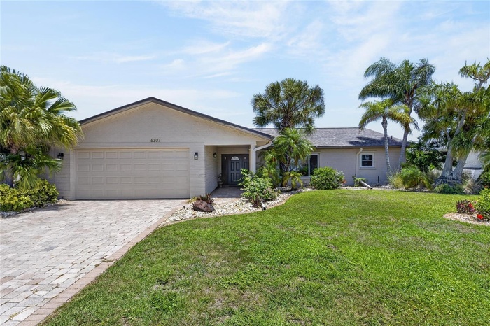 front 1 6307 Cottonwood Ln