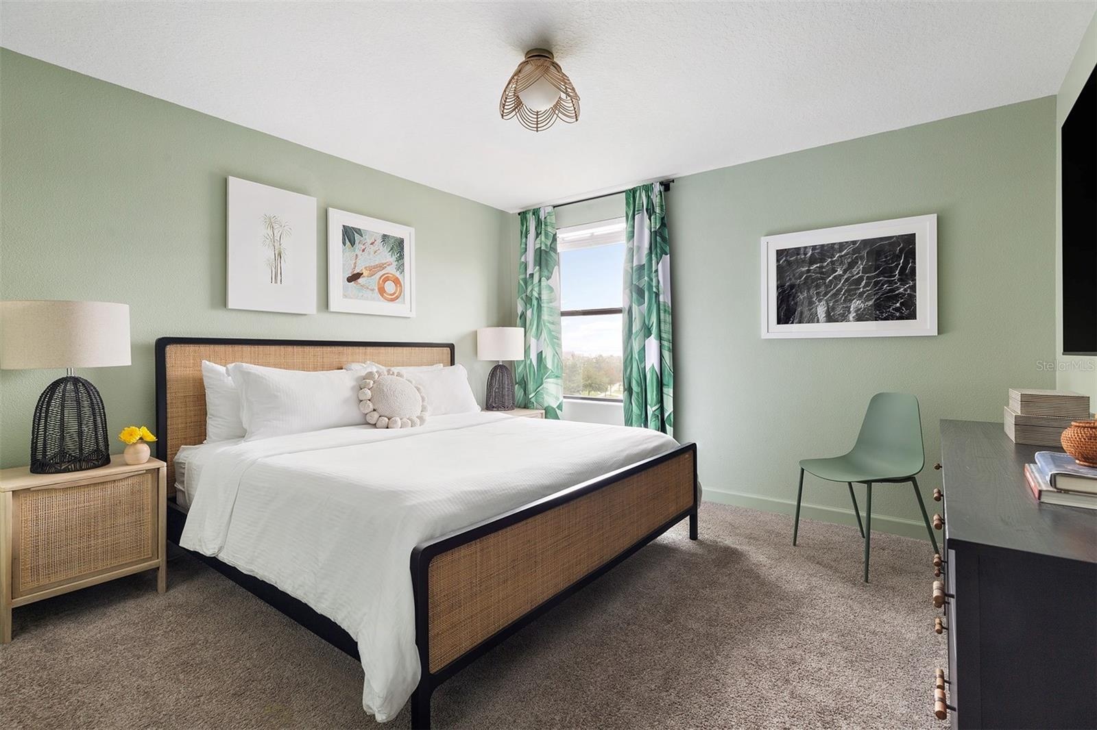 Guest bedroom 2
