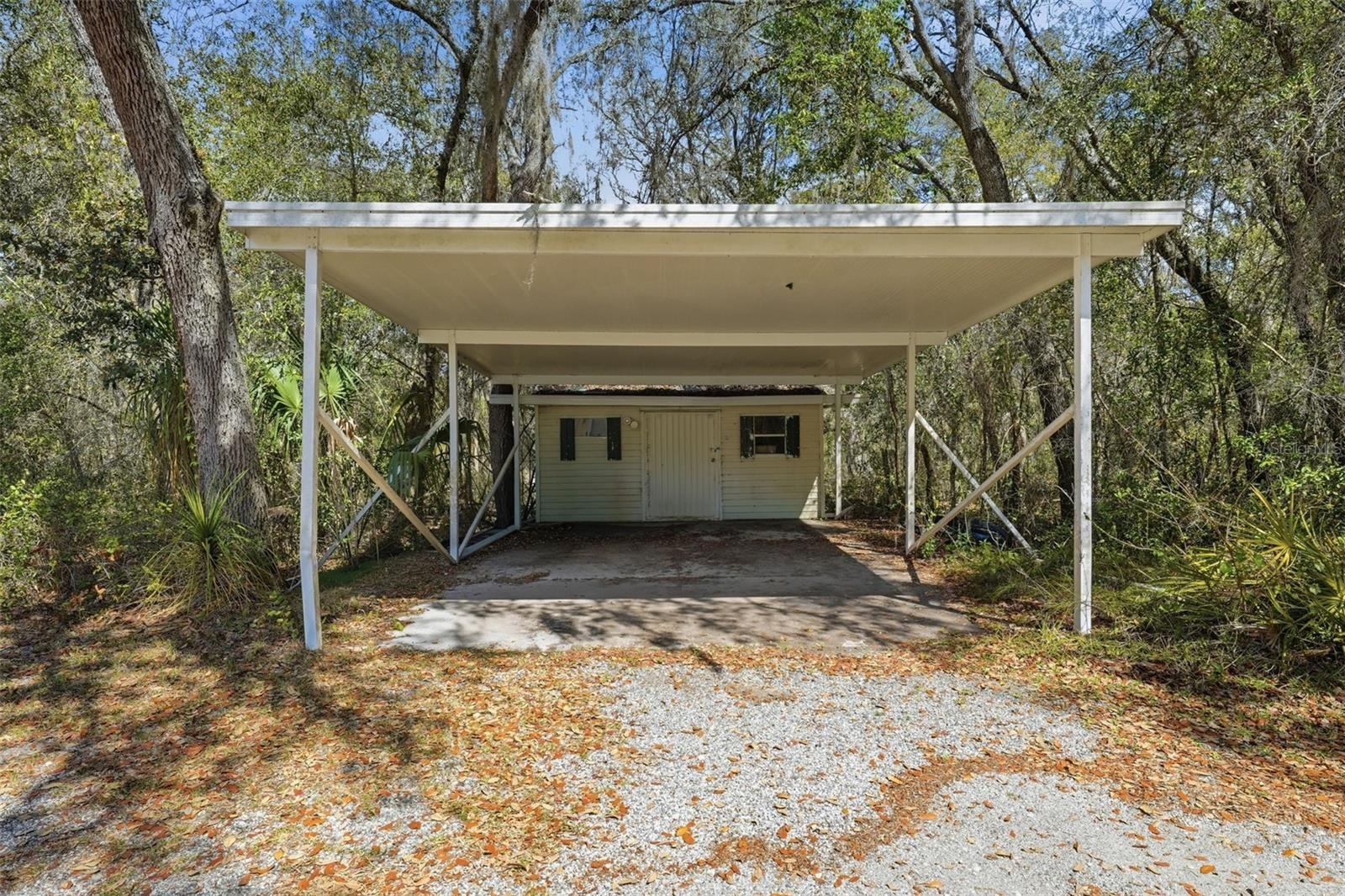 Carport