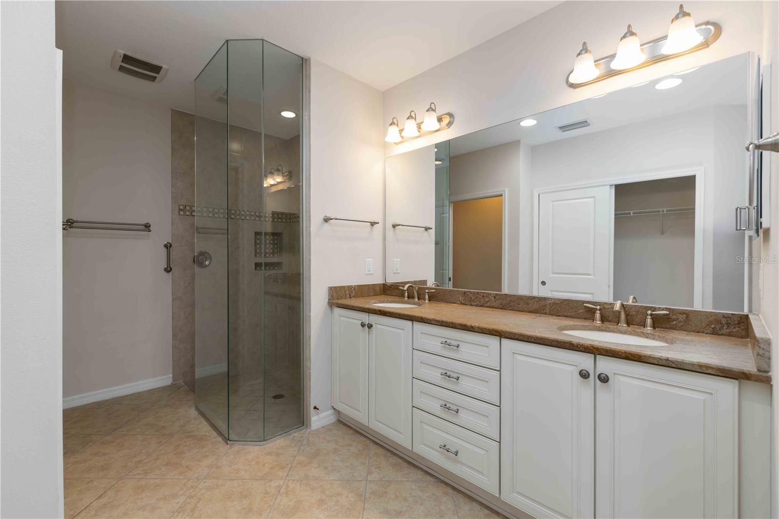 Primary ensuite Bathroom