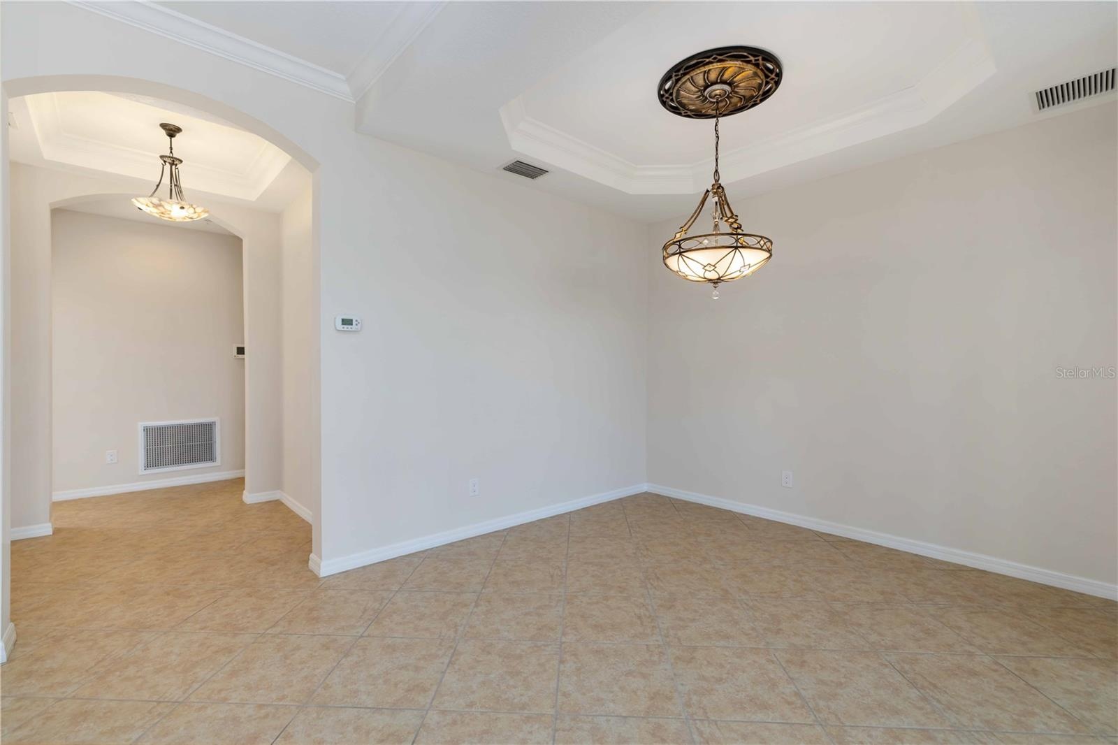 Dining room and a foyer