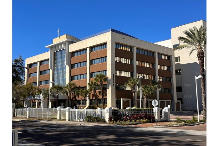 St Anthony Hospital (front photo)