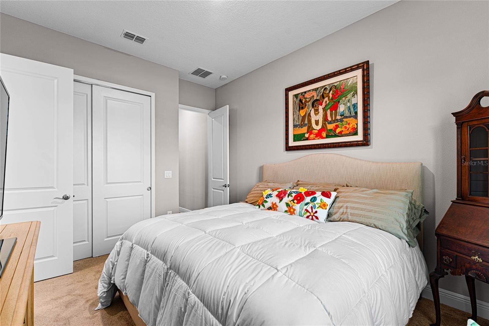 Guest bedroom 2