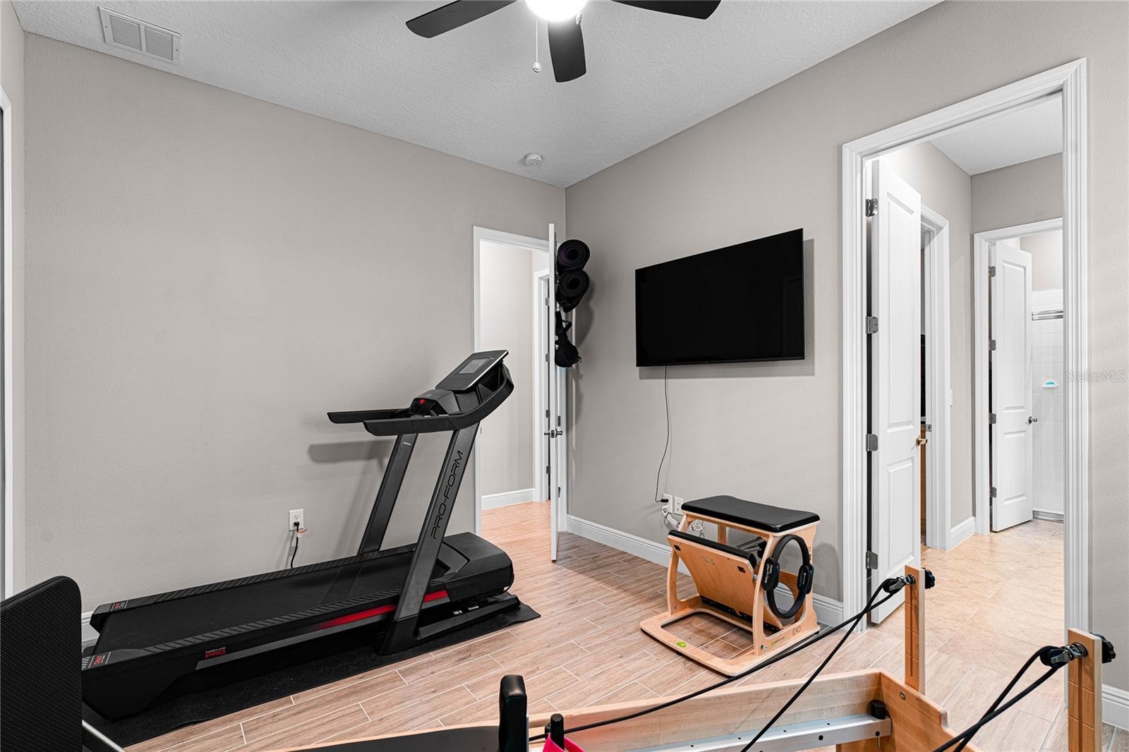 Guest Bedroom 1