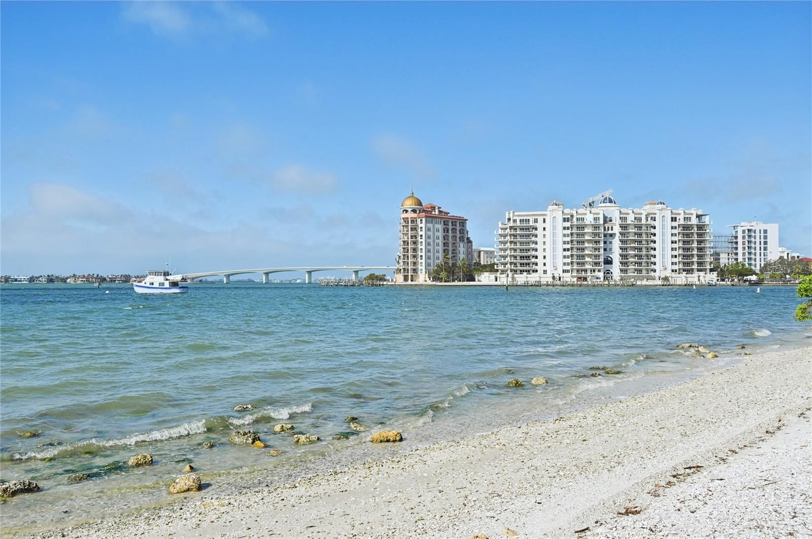 Easy drive to our beautiful Tri-Countiy Parks and Beaches.