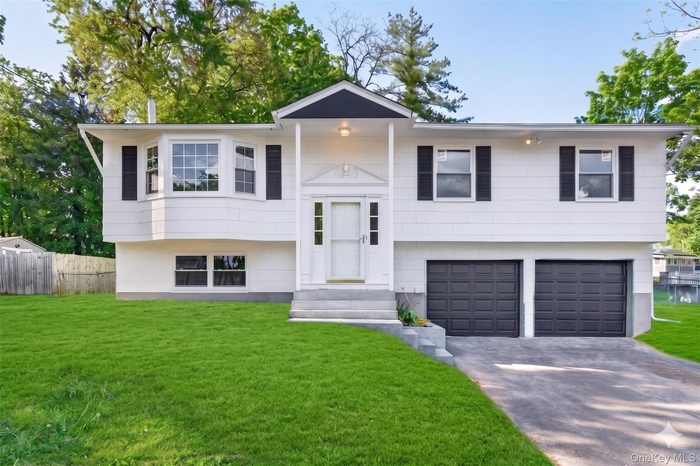 Welcome to 8 Mockingbird Ln!