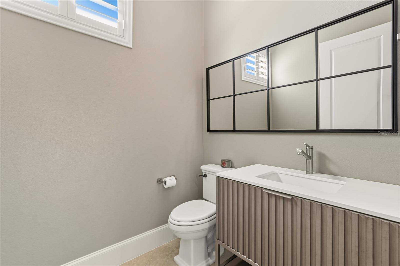 Powder room