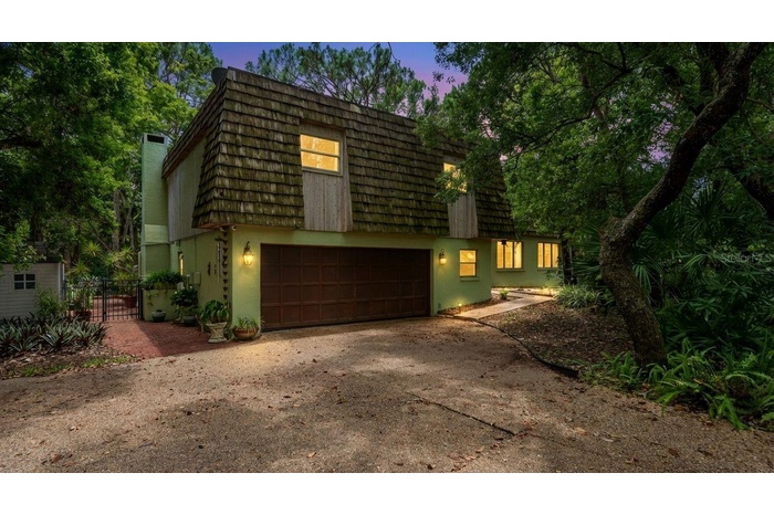 Welcome Home to 2279 Ranchette Dunedin Florida 34698