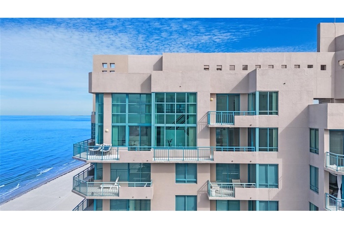 This unit is the top floor Penthouse where privacy