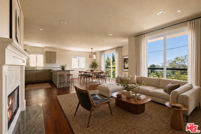 furniture virtually staged