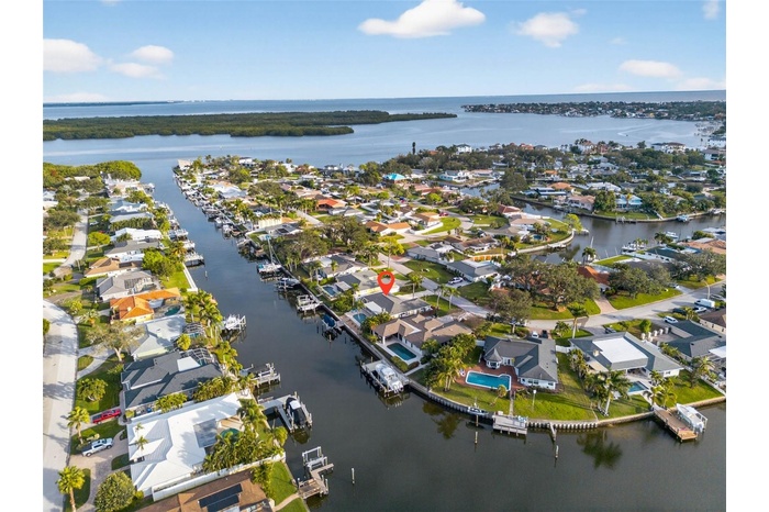 Direct, unobstructed access to the Bay