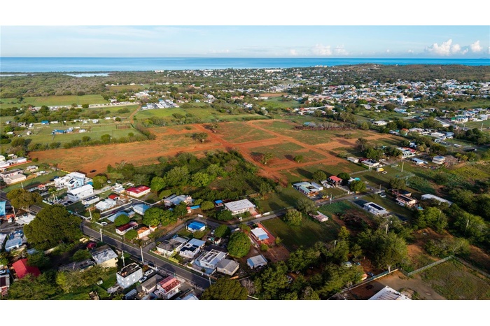 Prime investment opportunity in El Combate, Cabo Rojo — 27.49 cuerdas already subdivided into 82 residential lots. Strategically located near stunning