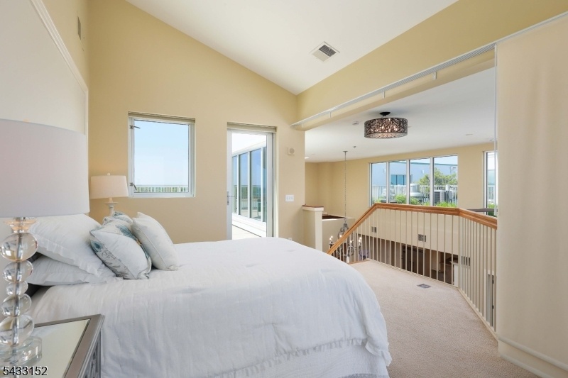 Versatile loft