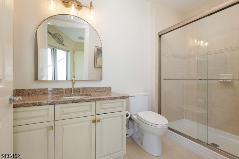 Luxurious third bath