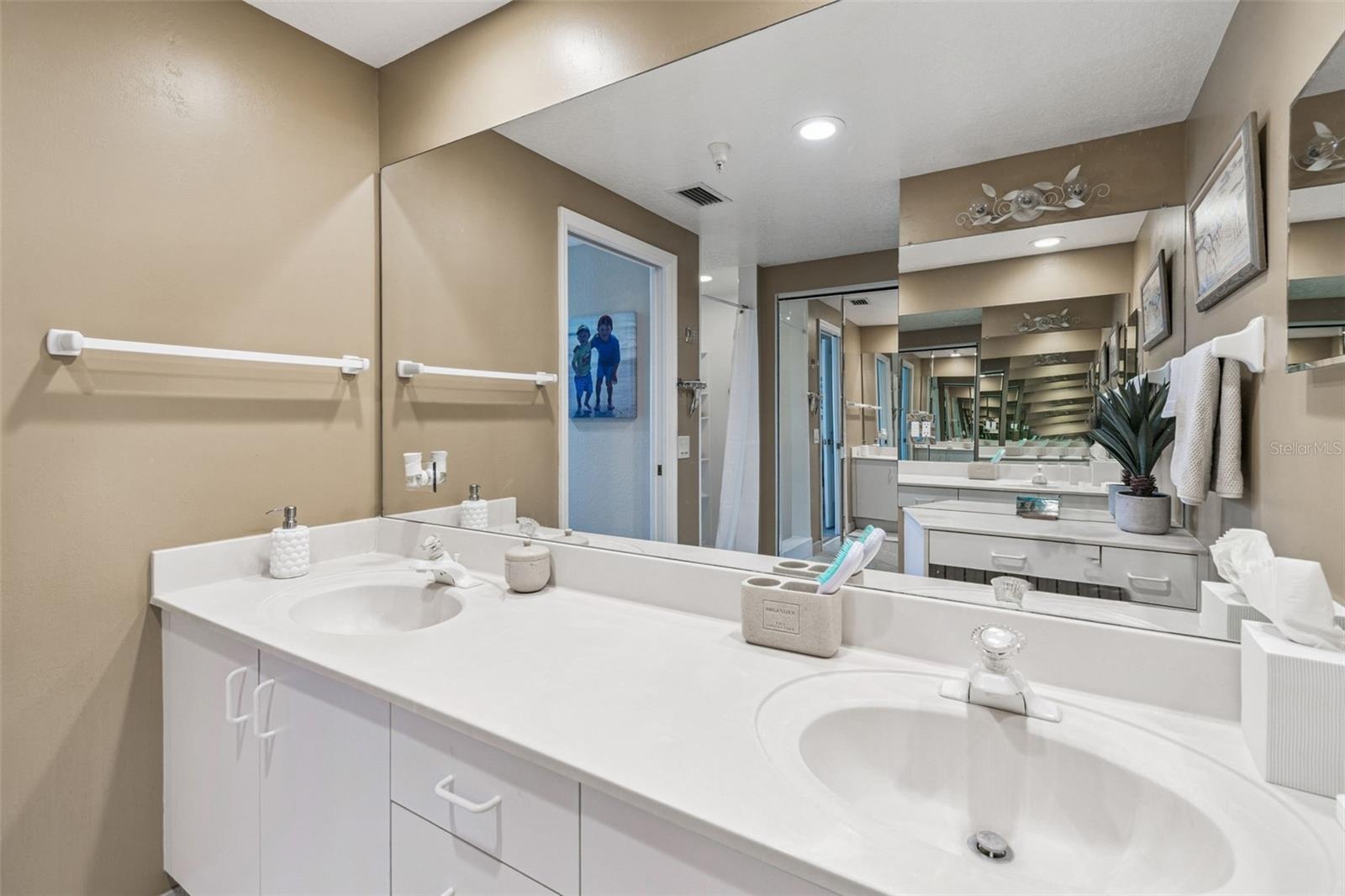 primary ensuite