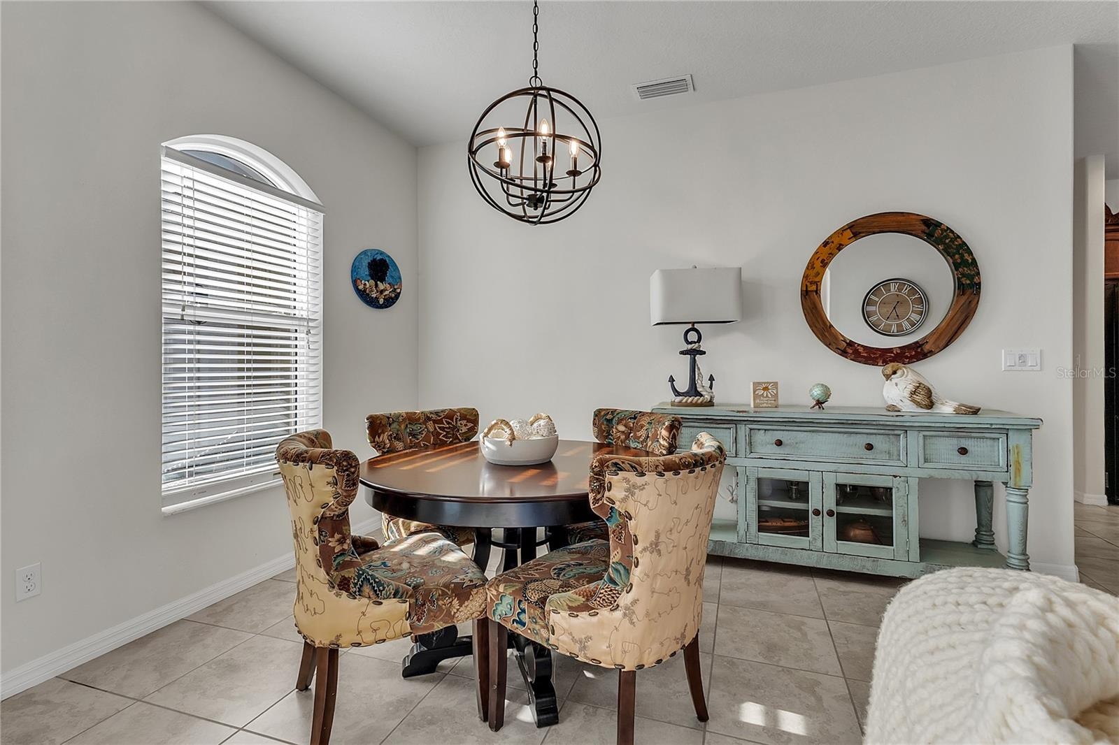 Dining Rm