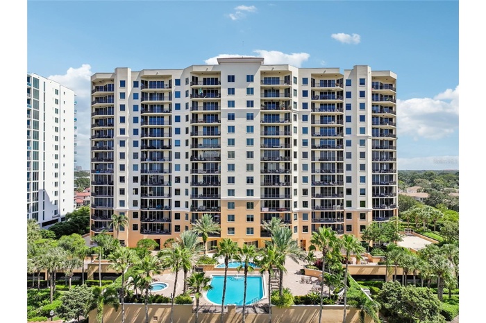 Amazing Condo where luxury meets value on Tampa Bay