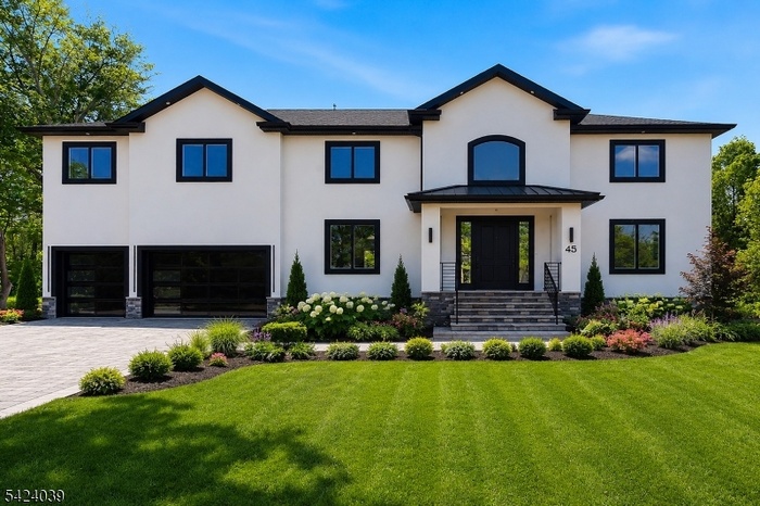 Front Vertually Landscaped