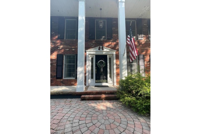 FRONT DOOR ENTRANCE