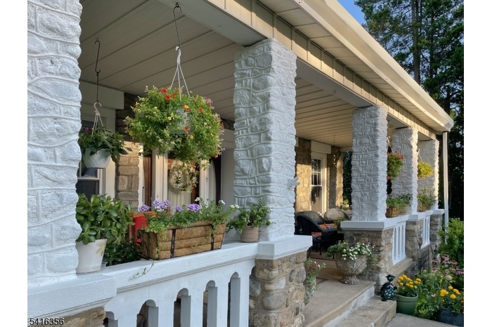 Front Sitting Porch