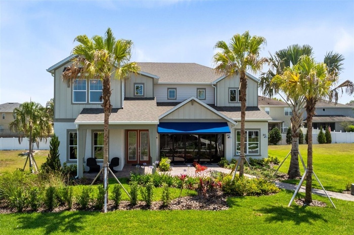 Actual home photo. Colors, finishes, textures and options may appear differently in person due to variations in monitors and viewing devices.