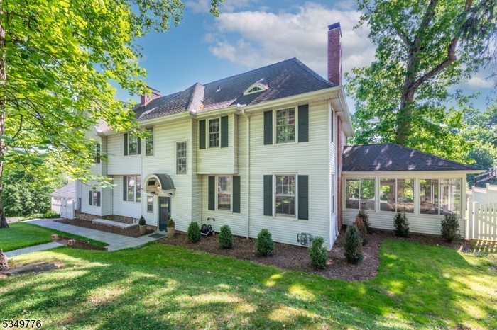 29 Stevens St front