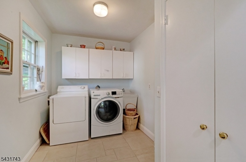 Laundry/Mudroom