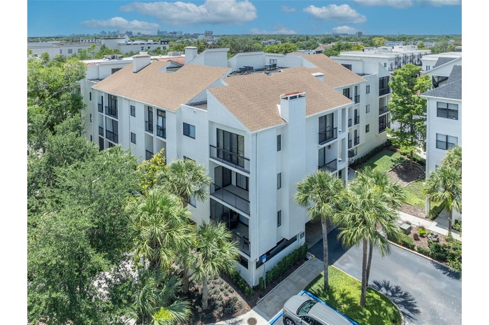 Welcome to Park West, Winter Park's premier gated community just one block off Park Avenue.