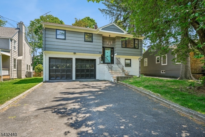 Front - 2nd View